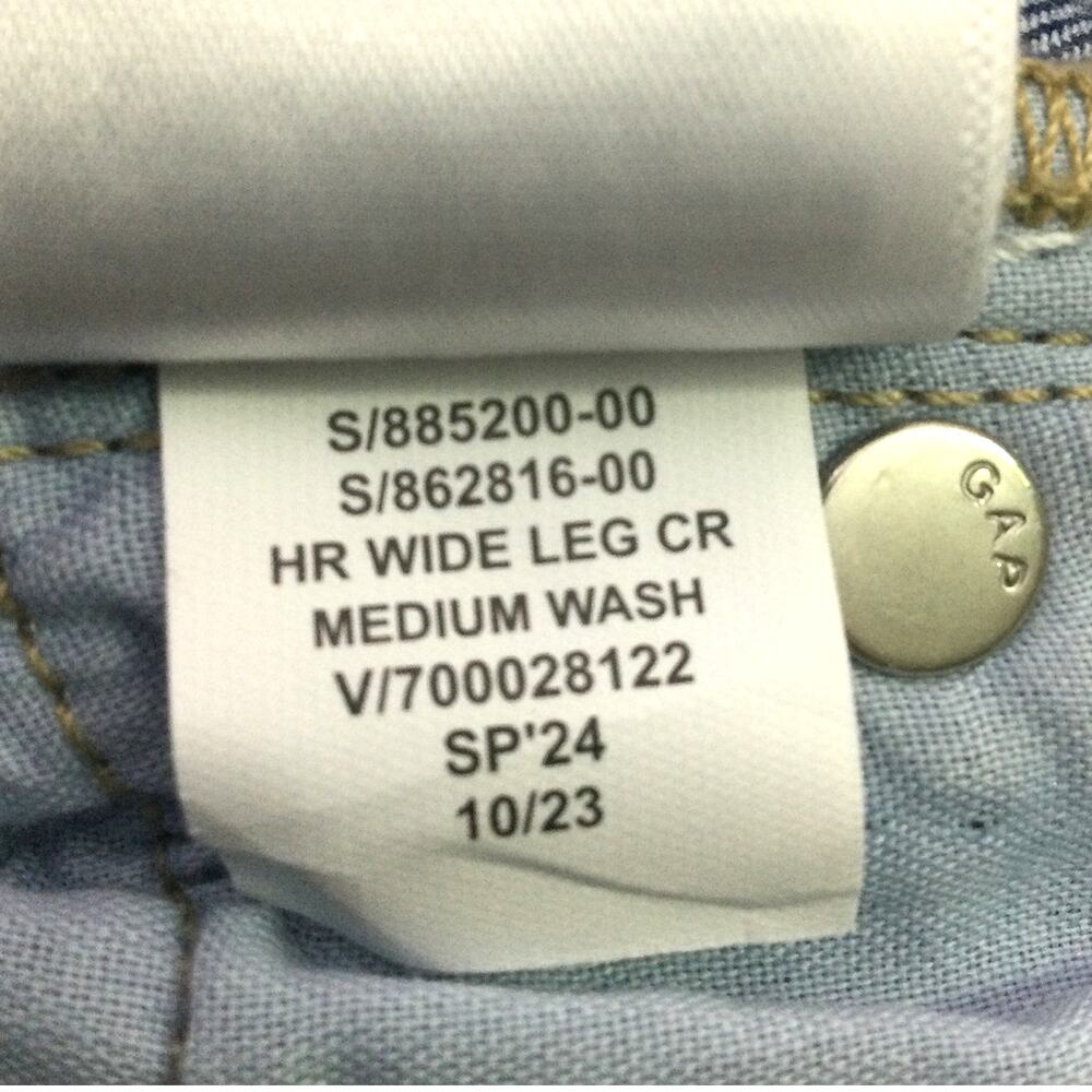 GAP Two-Tone Blue Wide Leg Jeans - Picture 9 of 14